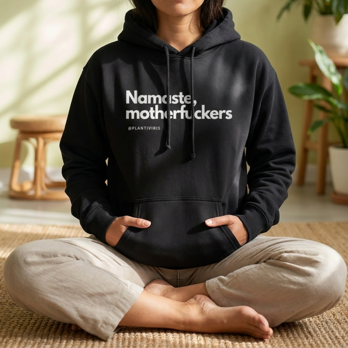 Hoodie oversize Plantiviris con bordado frontal Namaste Motherfuckers