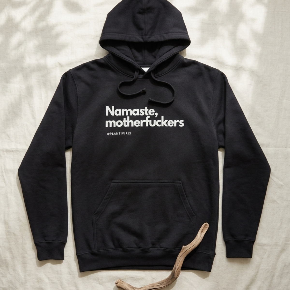 Oversized Hoodie Plantiviris con mensaje bordado Namaste Motherfuckers